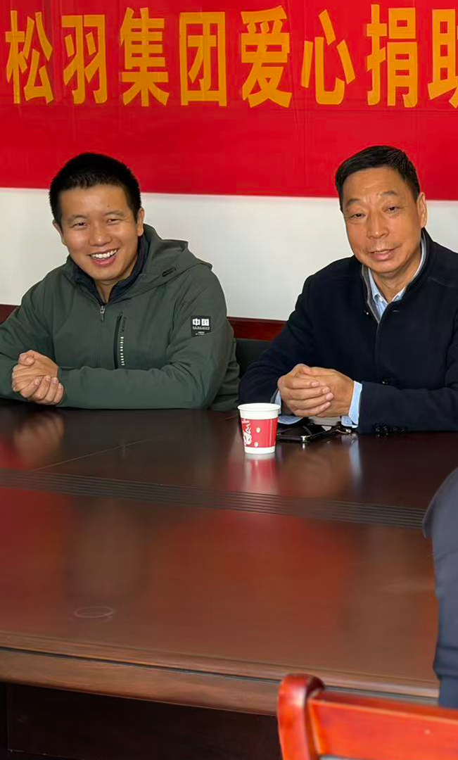 松羽陈正月书记入户走访困难群众画面
